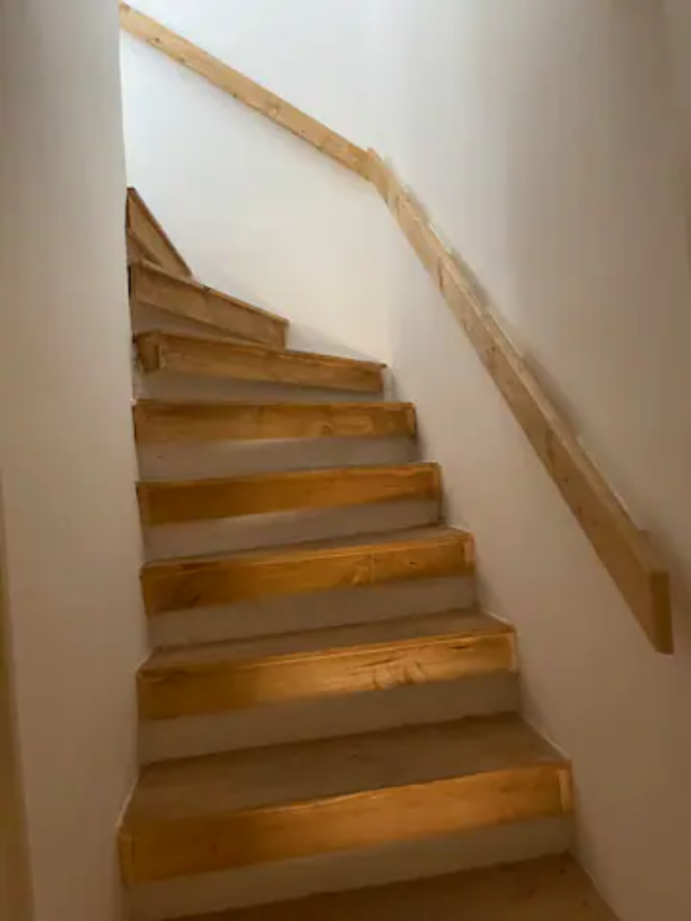 Escaliers - GROOMI Le Central
